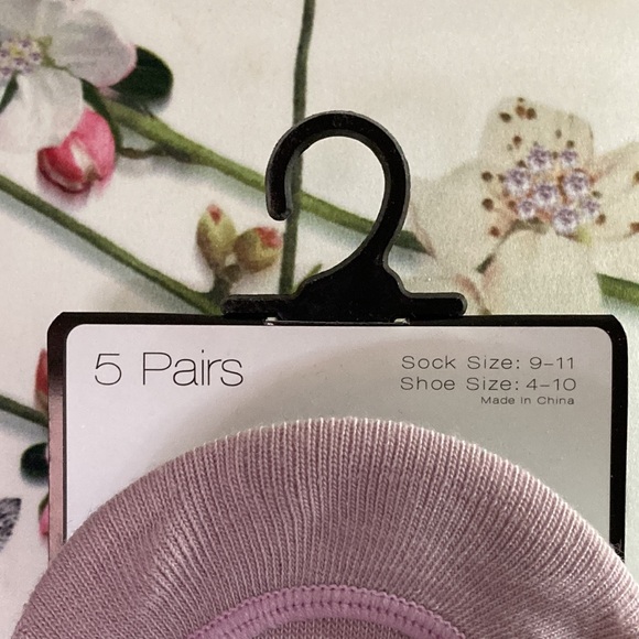 NWT - Laundry by Shelli Segal Non-Slip Heel Cotton No Show Sock Liners 5-Pack - Picture 7 of 8